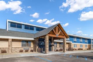 AmericInn by Wyndham Bismarck - 9