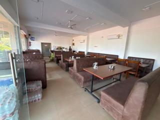 Hotel O LAYA HOTELS - 8