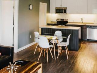 The Spot - Luxurious 3-Bedroom Apartment in the Heart of Winnipeg - 5