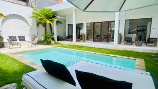 Modern and stylish 2 Bedroom Villa Ubud - 4