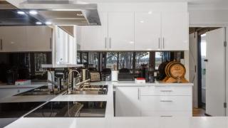 Vineyard Accommodation - 1