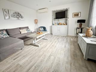 Appartement 2 pièces indépendant Piscine et jardin LA ROQUETTE SUR SIAGNE - 2