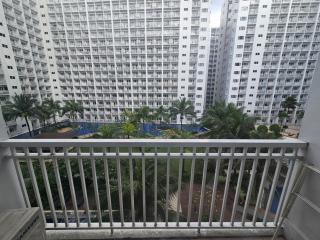 Amenity Pool View 1 BR balcony MOA SMX Ikea Shore002 - 5