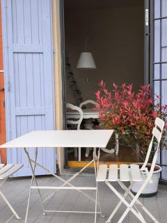 10 Min from the center - historic building - studio apartment - 9