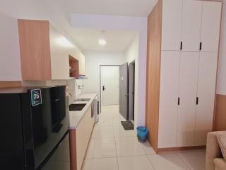 Home For Traveler At Majestic Residence - 3