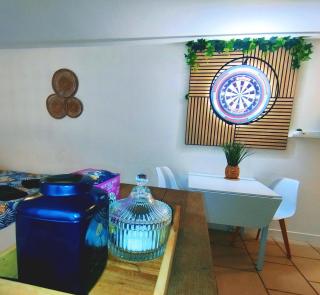 studio cosy & fun face aux château fléchettes - 1