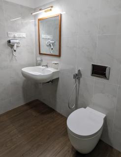 The Ocean Breeze Villa - 1