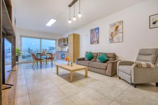 Stunning Apartments by Beyond Air, Sliema-Center! Near POOL! - 3