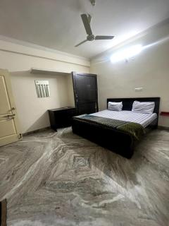 3 Bedroom Apartment Near AIG - 1