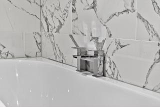 Cosy 2BR - Fast Wi-Fi - Work Space - Free Parking - 5