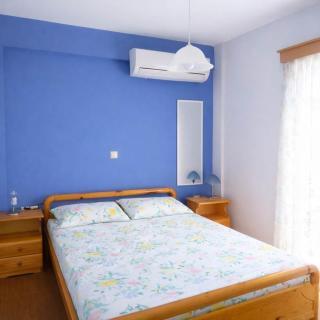 Serene Seaview Getaway with Garden in Akrata - 3