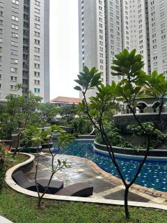 The Amber Suite near Central Park Mall Jakarta - 5