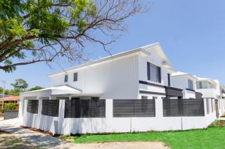 Joondanna House - 4 bed Executive Home - 9