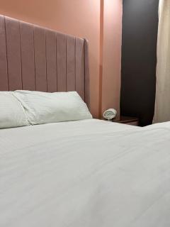 1 BED APARTMENT, SELF CHECK-In, BAHRIA TOWN LAHORE - 8