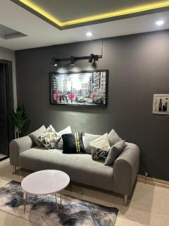 BlackStone Suites Luxury 1BR - 0