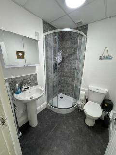 Goulden Studio 2 - 5