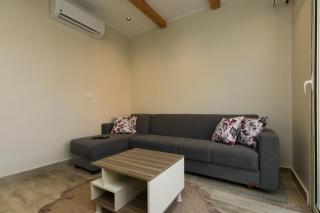 Pyramids Height Luxury Wing - 3