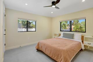 Hollywood Palms: Mins to beach, Pool, Spa, BBQ - 4