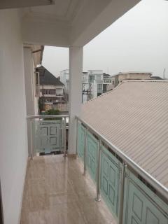 Heirloom Luxury Hotel and Apartments - 4