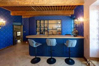 Impressionnant Manoir avec Piscine à Aiguèze, 450 m² - 1