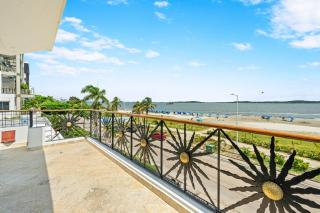 10BR Mansion Beachfront w Pool and Disco - 8