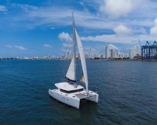 10BR Mansion Beachfront w Pool and Disco - 2