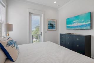 Modern Family 7BR w Private Pool and Patio - 4