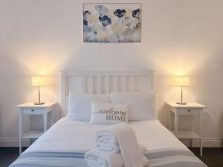 Euston Road - Beach Apartment 9 - 6