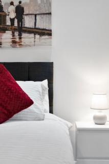 Lovely City Home - 1