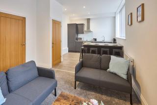 Host & Stay - Showtime Studio - Blackpool - 1