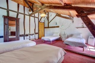 Large house with pool sleeping up to 10 people - 5