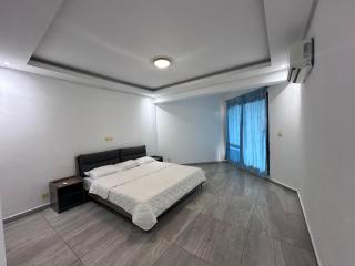 Luxury furnished apartment, available - 4