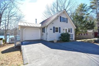 Entire Lakefront Home with Dock on Sawyer Lake - 9