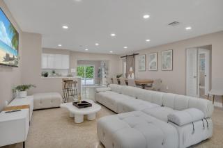 LUXE Villa, Heated Pool, Fire Pit, GAMES - 2