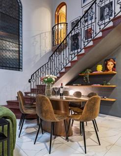 Group-Friendly Terrace Delight near WTC & Shops - 7