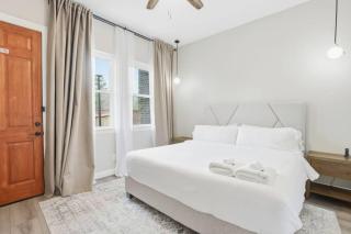 O26A Single Story 2BR Townhome King Beds Pet Friendly Houston - 7