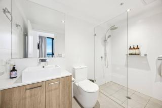 PinKey Residences 3BR West Franklin - 2