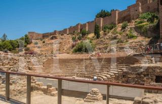 Stylish Retreat by Malaga Beach REMS - 8