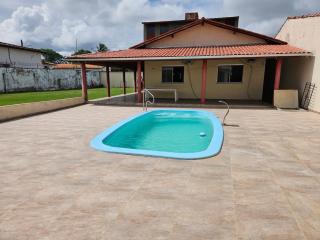 Casa ampla - piscina, área gourmet e confortável - 0