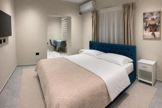 Adna Rooms Tirana Center - 8
