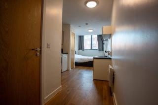 Modern Studio Apartment in Central Newcastle - 3