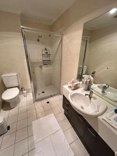 Two-Bedroom Apartment CBD - 4