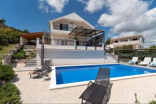 Scenic Sea View,Three Bedroom Villa with Pool - 9