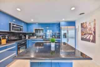 Introdused by Ocean Reserve free parking STR-02559 - 1