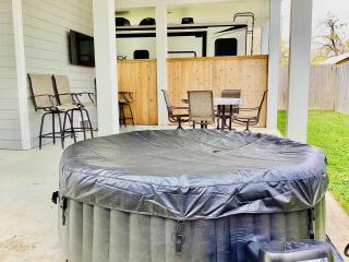 Luxe Lakehouse-Kemah For 8 - 7