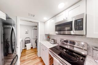 Beach Wood Wonder with pool access - walk to ocean - 2