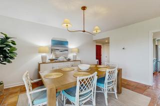 Newly Renovated Spacious Villa w/ Ocean views, Pool & Beach access - 2