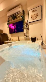 Sundowner Jacuzzi 19 Private Garden Terrace Studio - 3