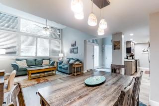 Renovated, dog-friendly condo near beach with balcony, pool & tennis - 3