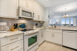 Luxe, Updated, Oceanfront Condo with Ground-Floor Patio, WiFi & Shared Pool - 1